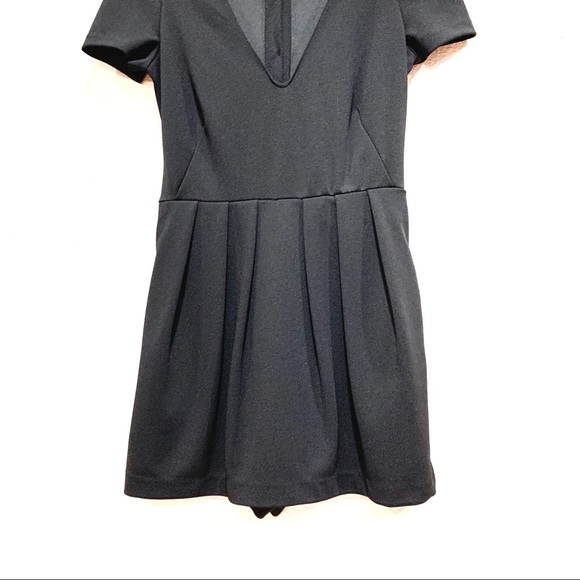 ZARA TRAFALUC Black Pleats Pockets Romper (XS) - Picture 3 of 12